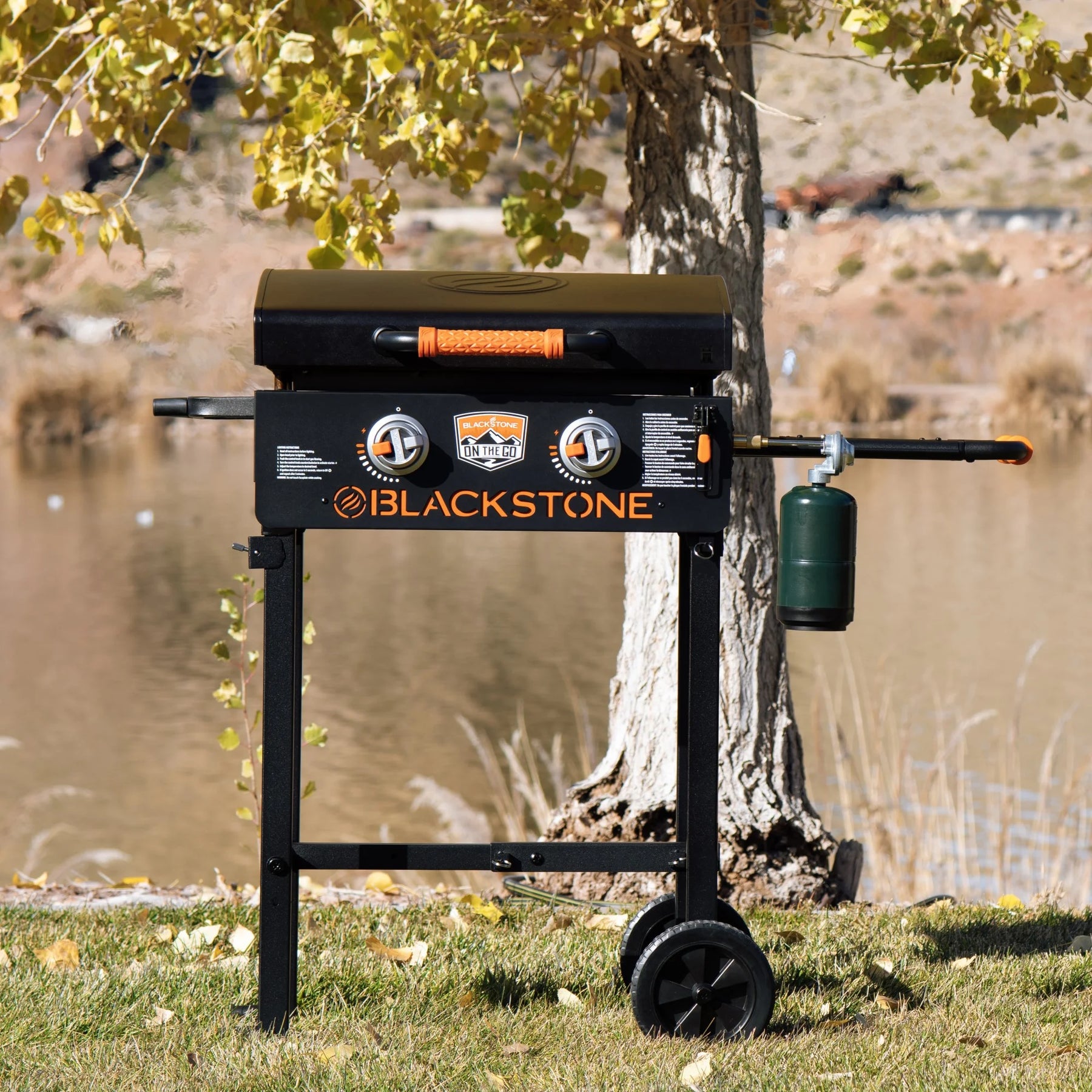 Blackstone on the Go 2 - Burner 22" Cart Griddle with Folding Legs